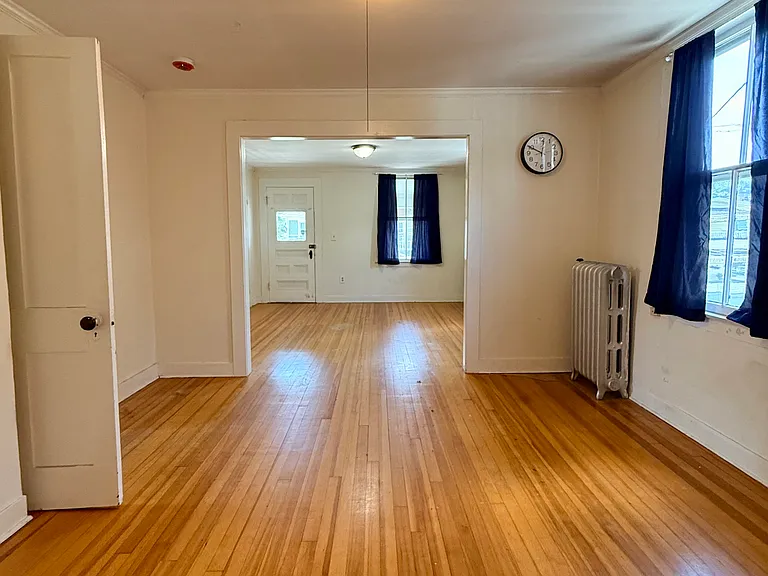 25 Center St #3 — Photo 10