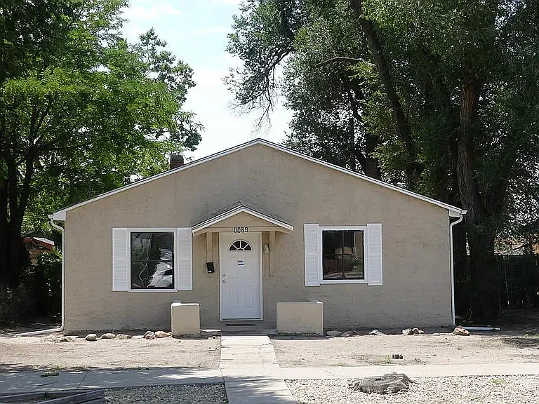 3 bed, 1080 sqft, $1,400 — Photo 1