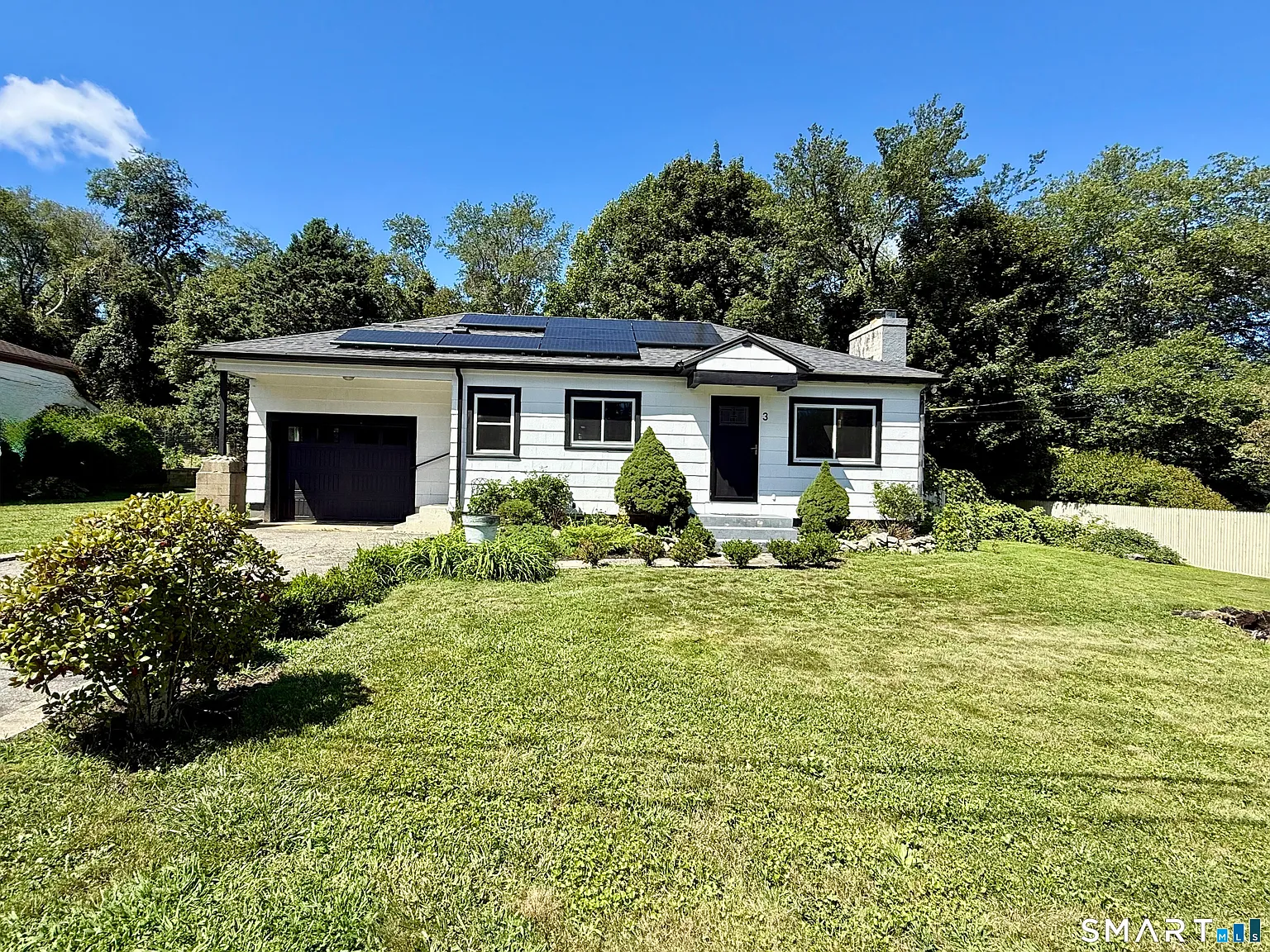 2 bed, 1.0 bath, 720 sqft, $2,500 — Photo 1