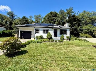 3 Pepperidge Dr, Quaker Hill, CT 06375