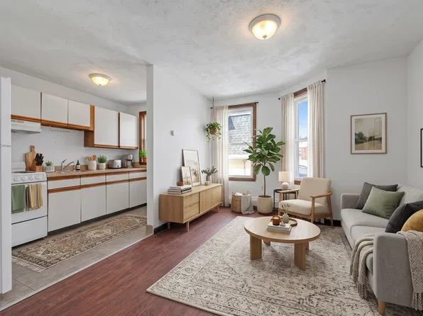 188 Bellingham Ave APT 8, Revere, MA 02151