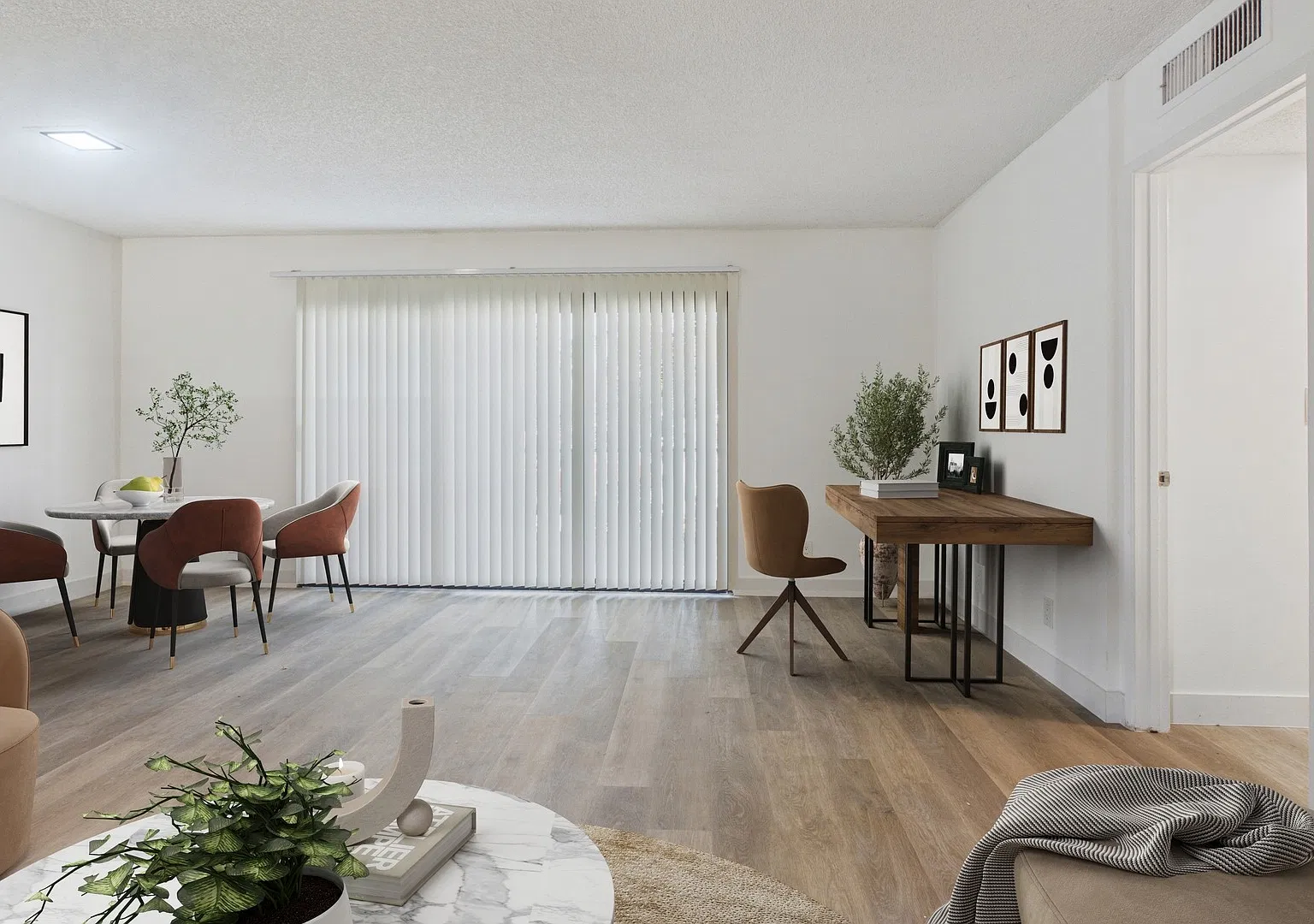Executive House Apartments — Photo 4