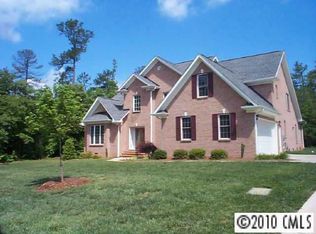 7925 Bay Pointe Dr, Denver, NC 28037