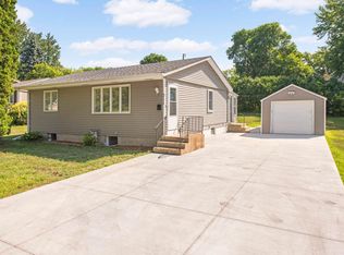 311 19th Ave N, Hopkins, MN 55343