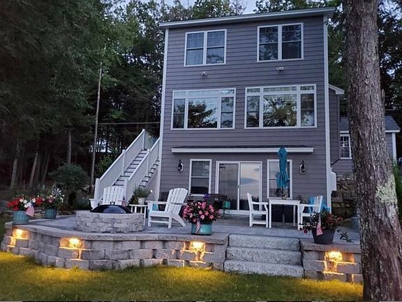 2nd image of 271 Pond View Drive