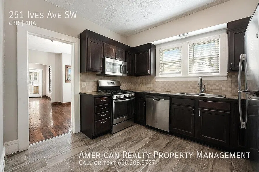4 bed, 1332 sqft, $2,050 — Photo 4