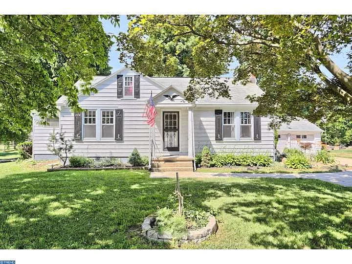 3412 Reading Crest Ave photo 1