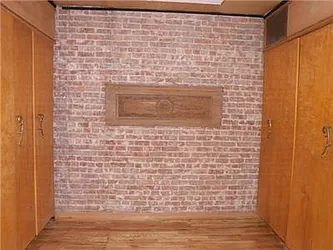 Rented by R New York