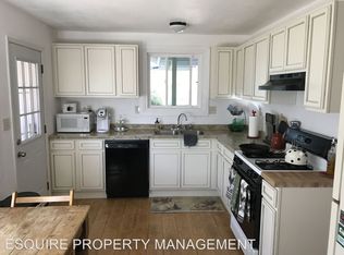 1222 W Juniper St, Oxnard, CA 93033