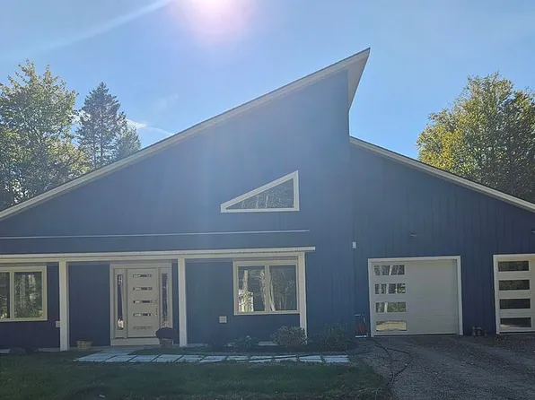 47 Cove Rd, Lincoln, ME 04457