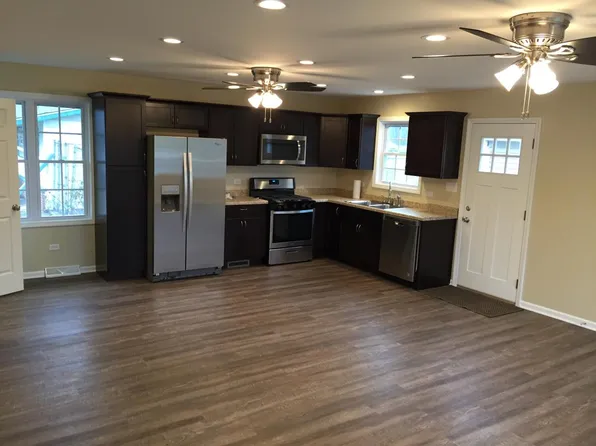 1105 N Wheeler Ave, Griffith, IN 46319