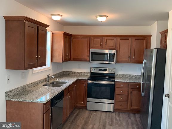 Elizabeth - Kitchen