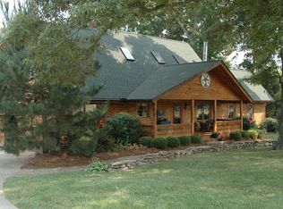 322 Queens Cove Rd, Mooresville, NC 28117