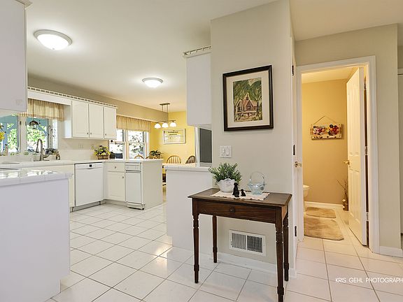 5th image of 9209 Anthony Ln