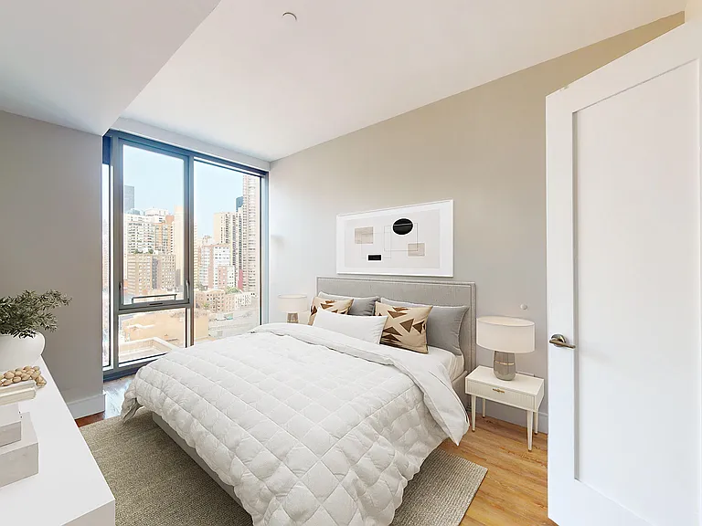 237 E 34th St #1504 — Photo 3