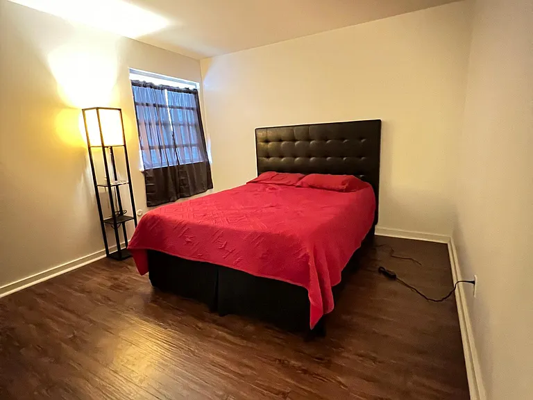 3619 W Markham St #9 — Photo 10