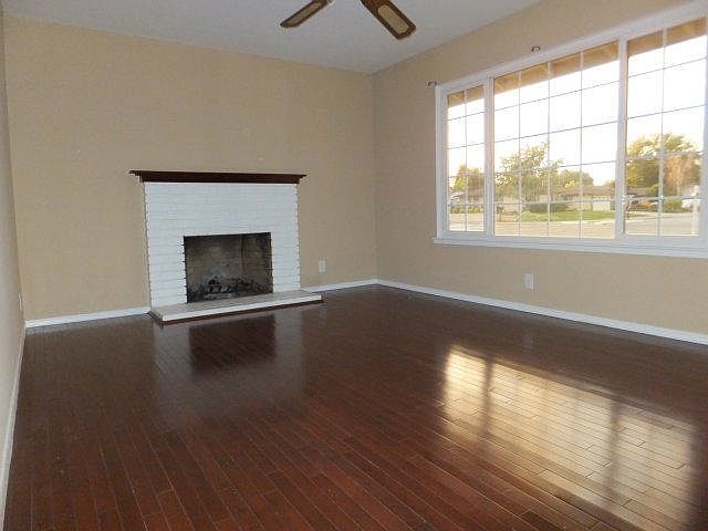 1st image of 582 Calero Ave