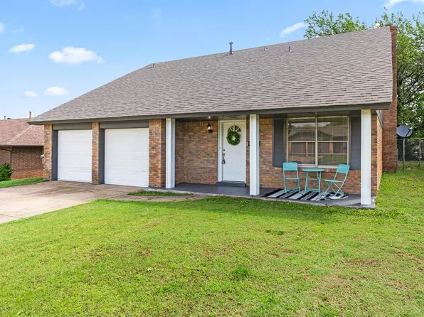 109 S 9th Street Cir, Chickasha, OK 73018