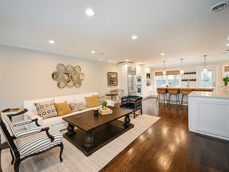 530 Anthony St #530 — Photo 5