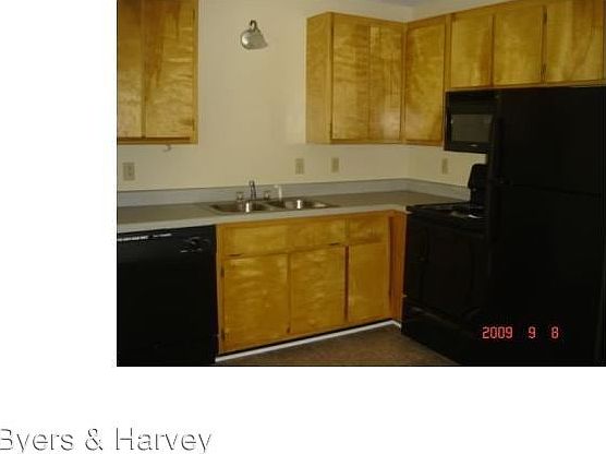 3rd image of 271 Winters Ct APT F