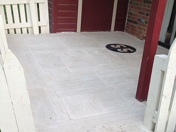 Spacious porch