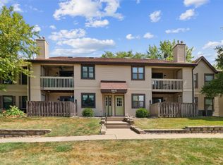 8641 Alpine Dr APT E, Urbandale, IA 50322