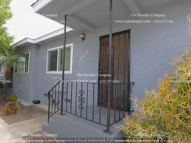 4432-4438 Mentone St — Photo 15