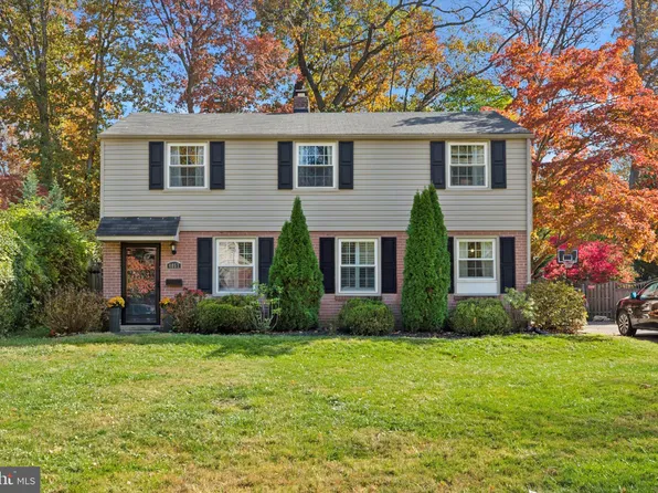 4057 S Warner Rd, Lafayette Hill, PA 19444