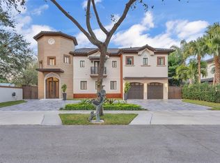 7813 NW 165th St, Miami Lakes, FL 33016