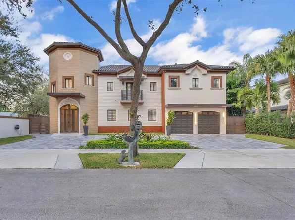 7813 NW 165th St, Miami Lakes, FL 33016