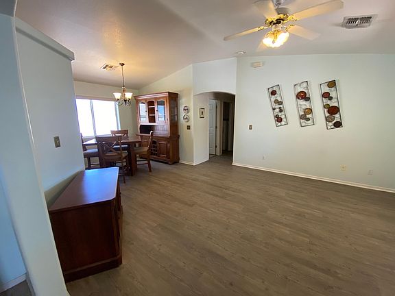 4th image of 2425 E Brittlebush Dr