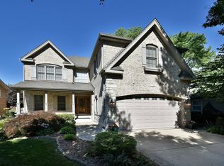 110 S Lawndale Ave, Elmhurst, IL