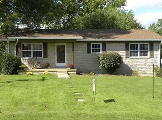 1049 J W York Rd, Scottsville, KY 42164