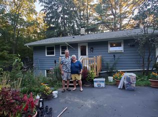 2 Christman Rd, Hudson, NY 12534