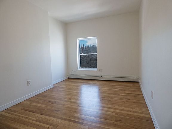 4th image of 484 5th Ave APT 4