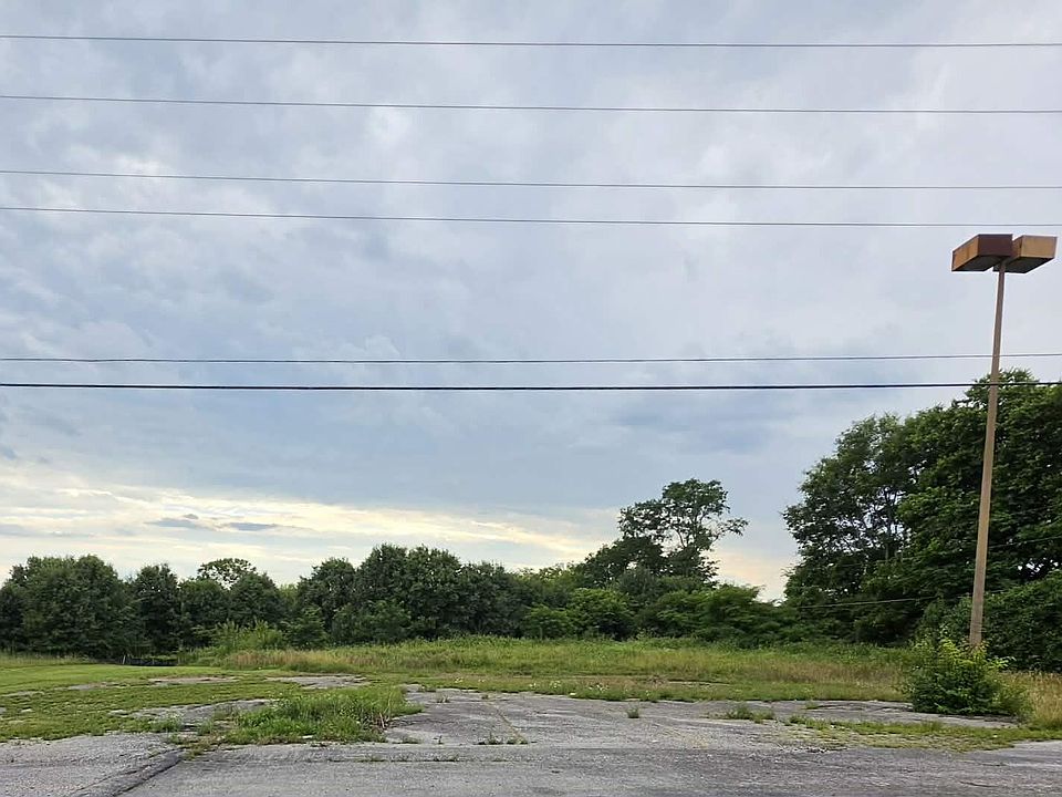 2nd image of 140 Laralan Ave