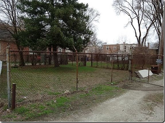 5th image of 7543 S Normal Ave