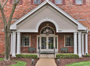 561 Sarah Ln APT 207, Saint Louis, MO