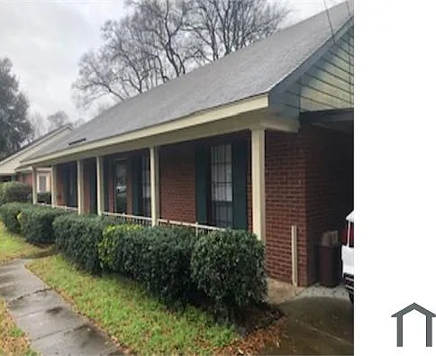 537 Forest Park Dr — Photo 1