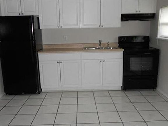4th image of 1944 14th Ave S