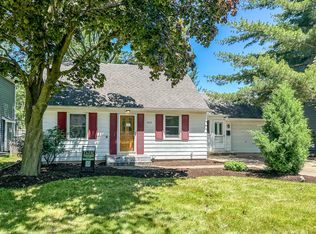 619 E 8th Ave, Naperville, IL 60563