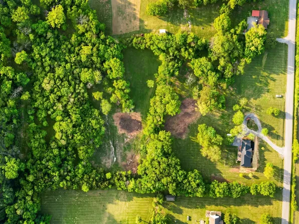 1900 Rocky Valley Rd, Lebanon, TN 37090