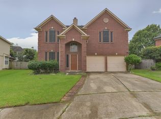 8606 Shady Tree Ct, La Porte, TX 77571