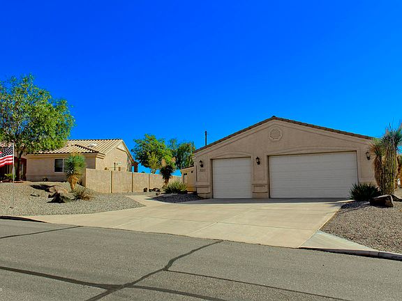 4th image of 3220 Crater Dr