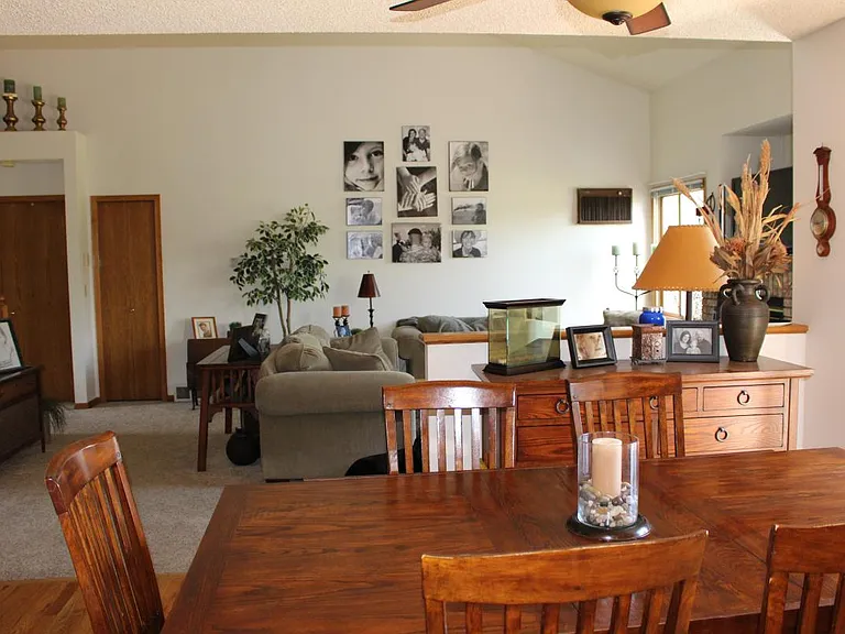 Great room & dining/breakfast nook