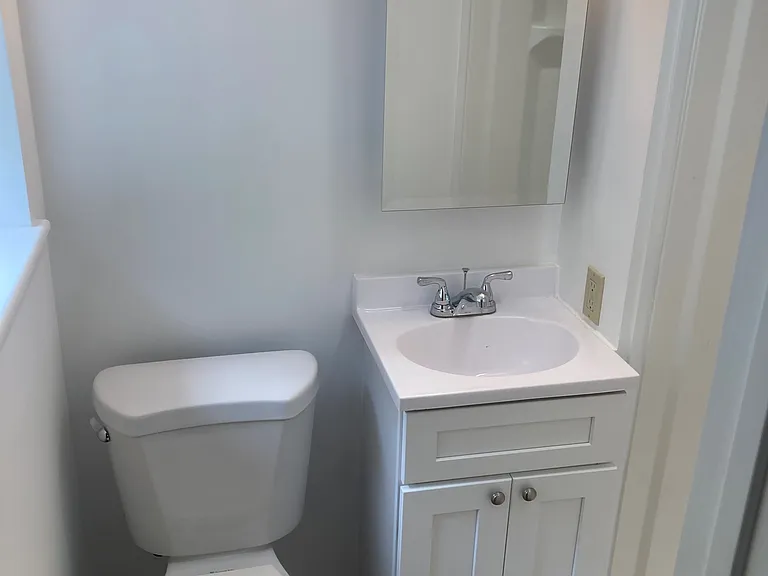 407 Lake St #B14 — Photo 14