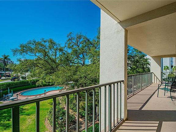 5th image of 150 Belleview Blvd APT 301