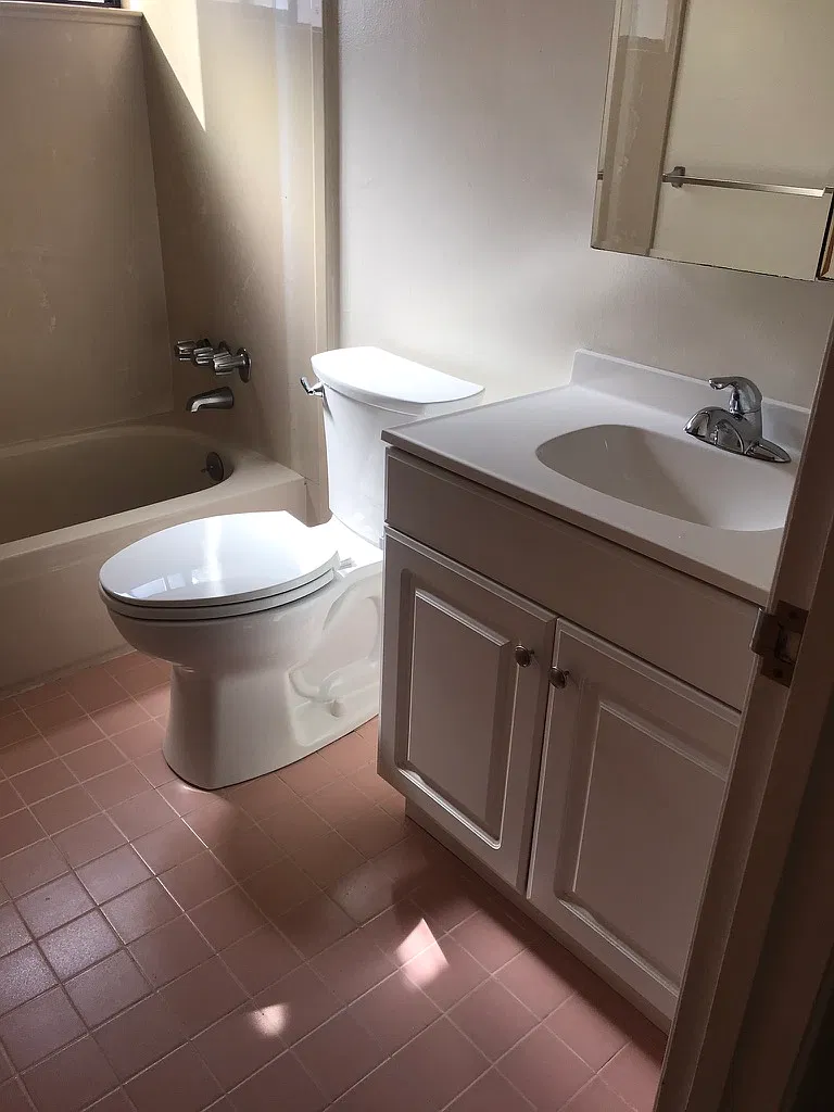 1 bed, 650 sqft, $2,400 — Photo 4