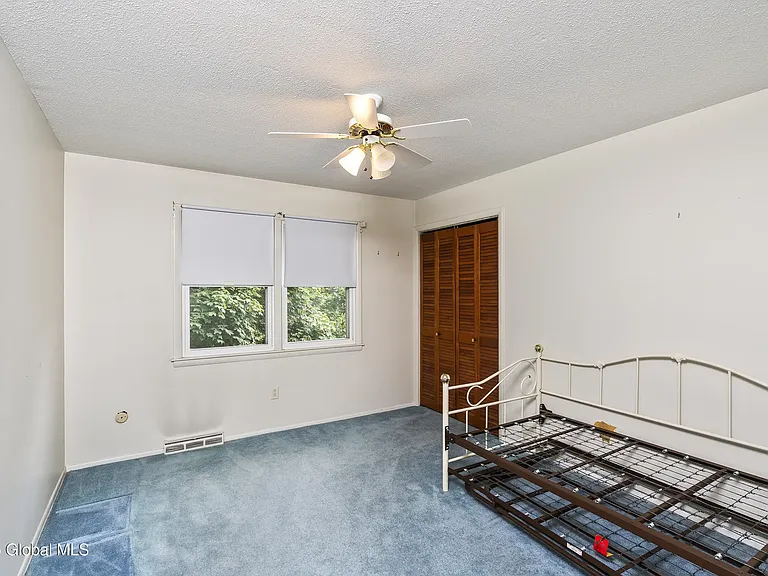 32 Hopewell St — Photo 2