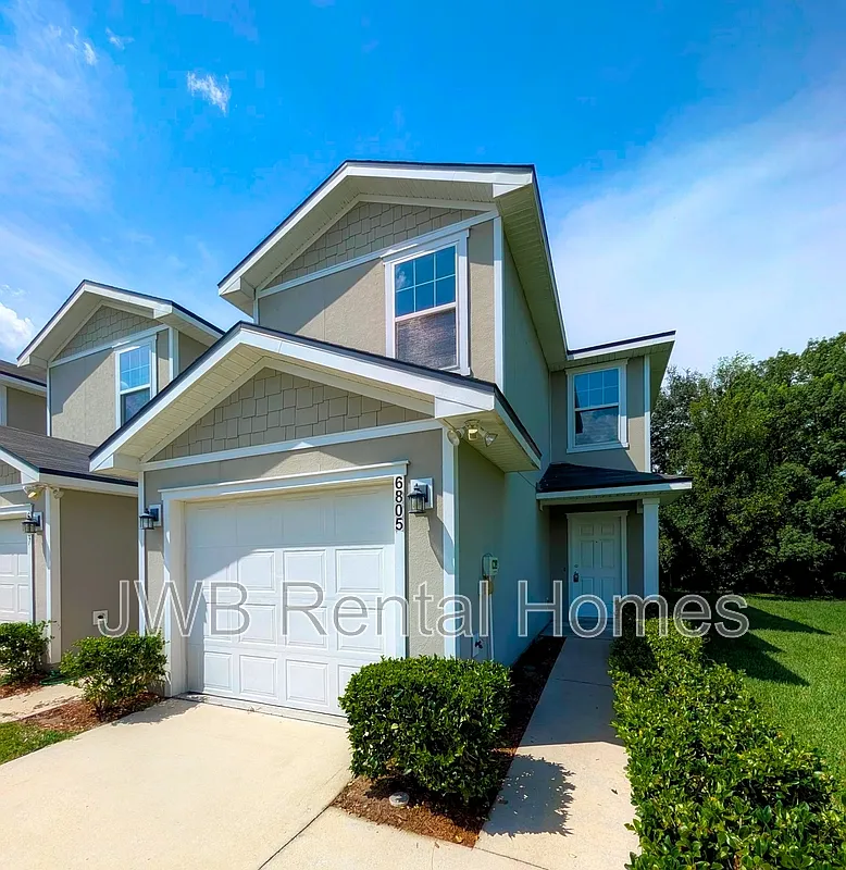 Cedar Hills — Photo 1